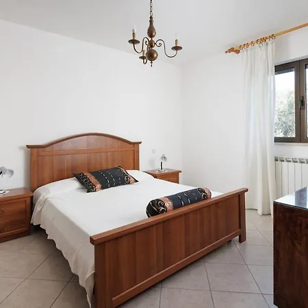 Holiday home House For 12 People Close To The Sea *