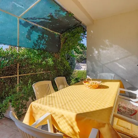 House For 12 People Close To The Sea Holiday home